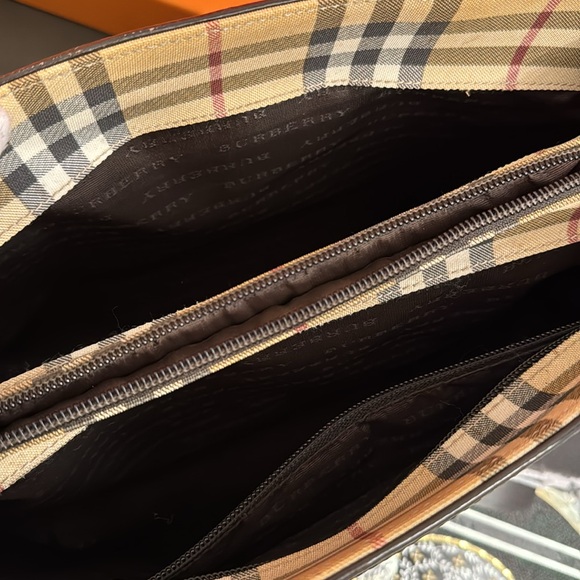 Burberry London tote bag in good condition beautiful clean - Picture 8 of 17